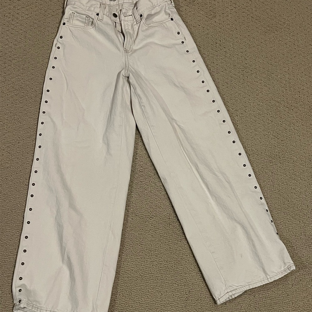 Women’s Old Navy High-Rise Baggy Wide-Leg Pants in Cream - Picture 3 of 7